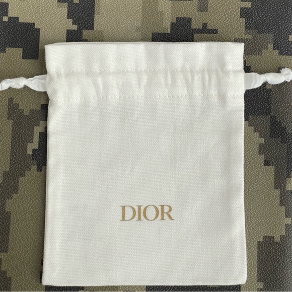 DIOR logo Gold Necklace⭐️CD⭐️(sizable)⭐️W/DIOR DUSTBAG & COA⭐️ - Picture 7 of 7